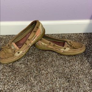 Women’s sperry’s